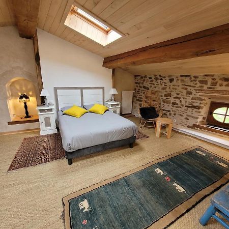 Bed and Breakfast La Cressonnière Parthenay Esterno foto