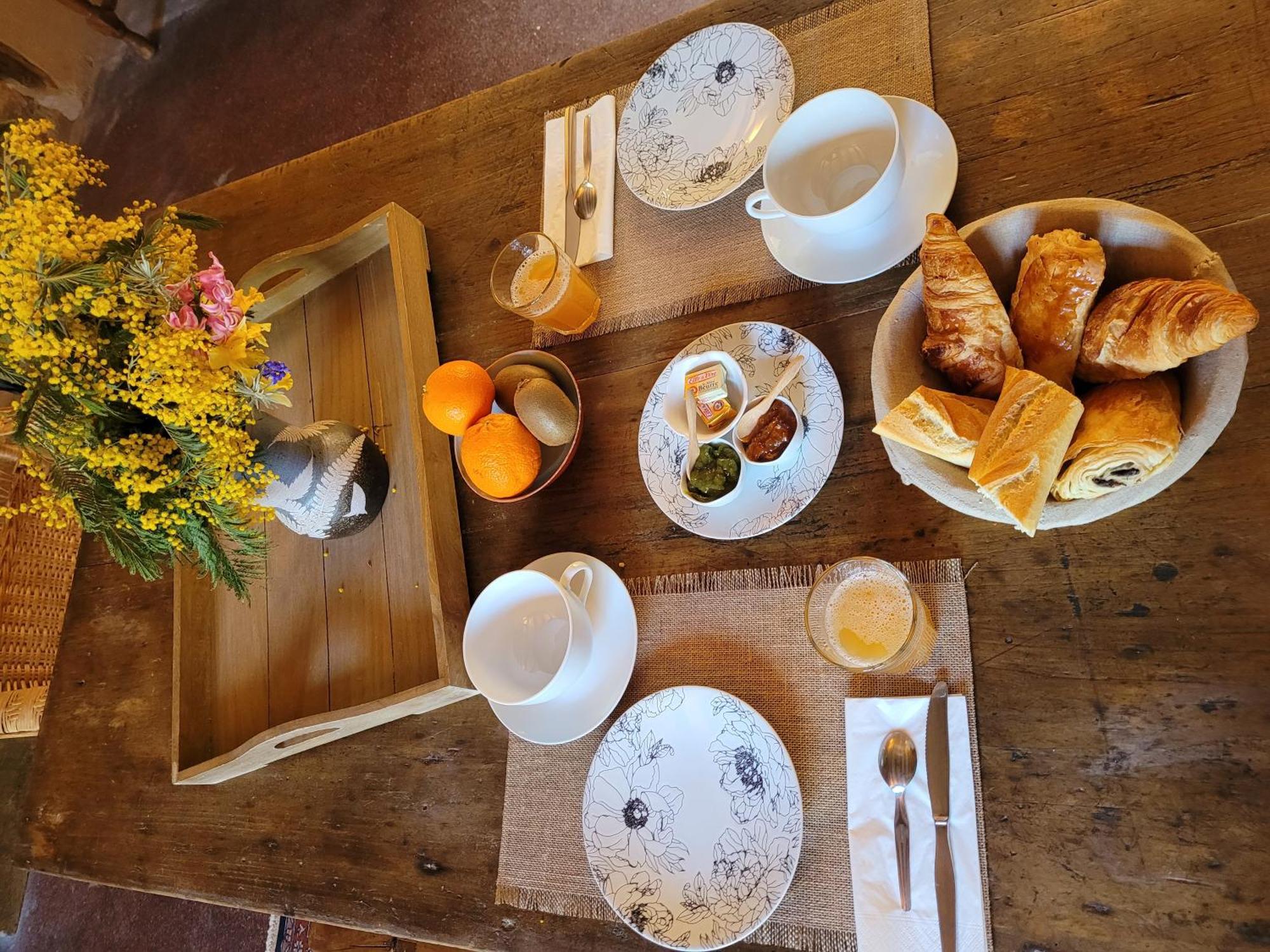 Bed and Breakfast La Cressonnière Parthenay Esterno foto